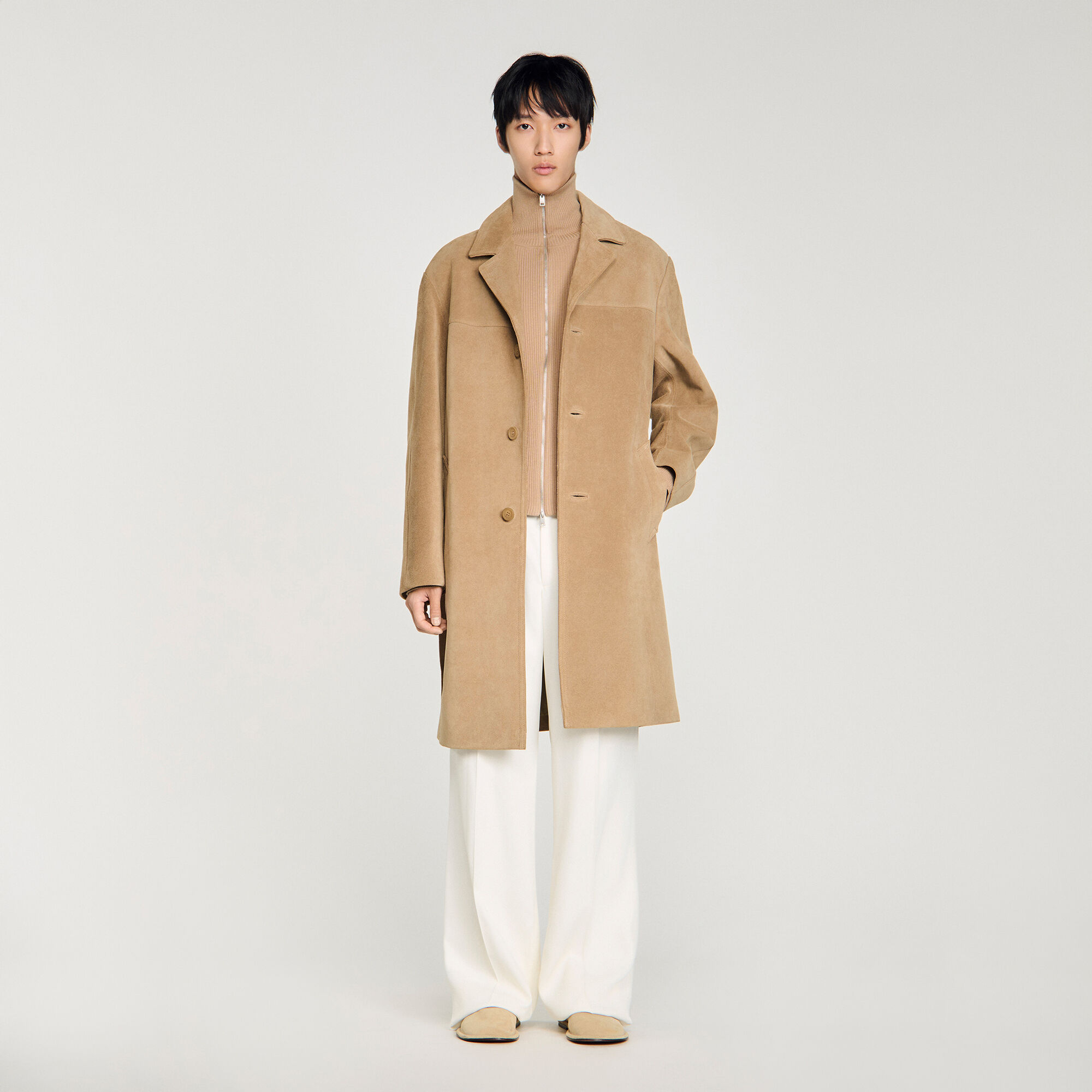 Maßgeschneiderter Gürtel-Ledercoat