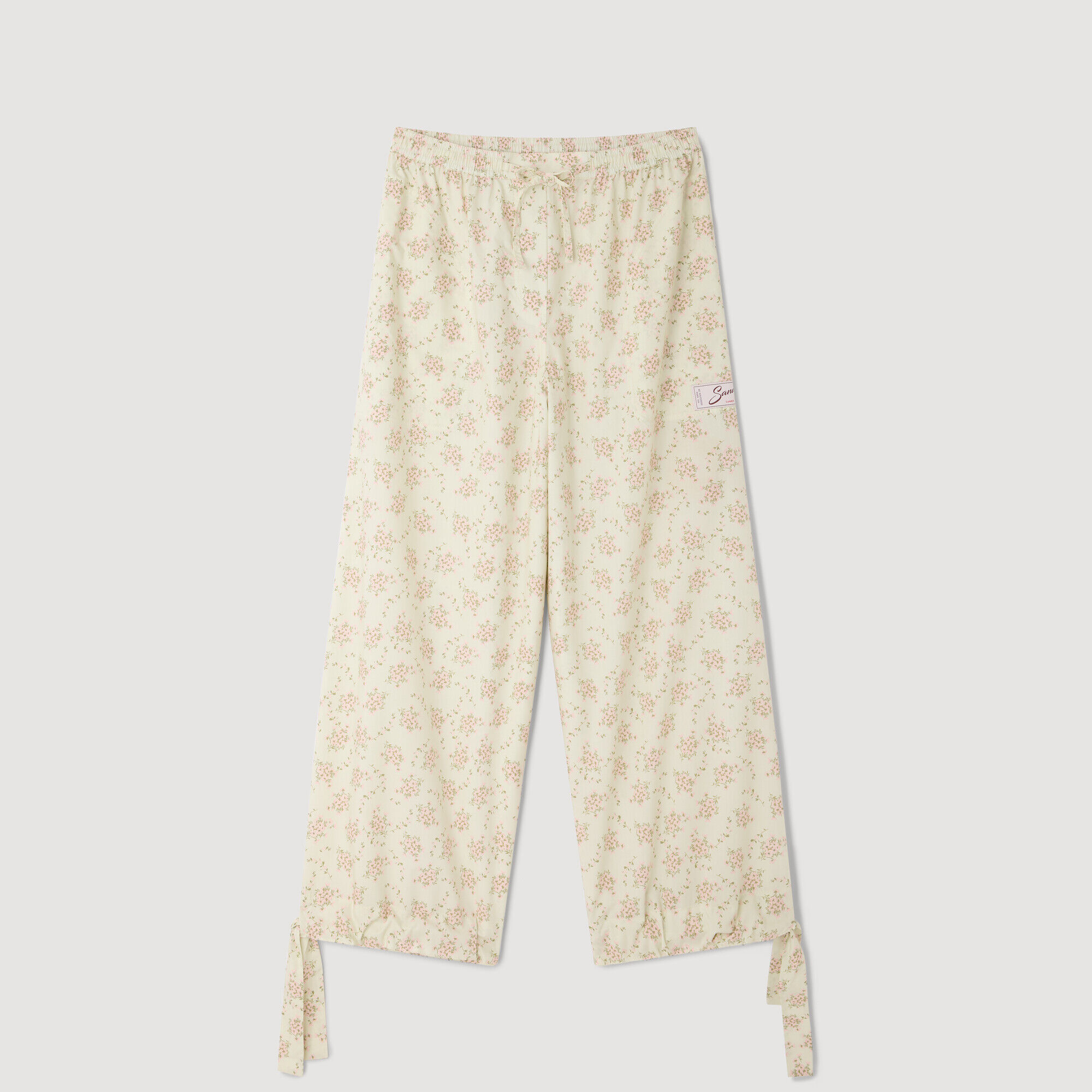 Blumige weite Hosen