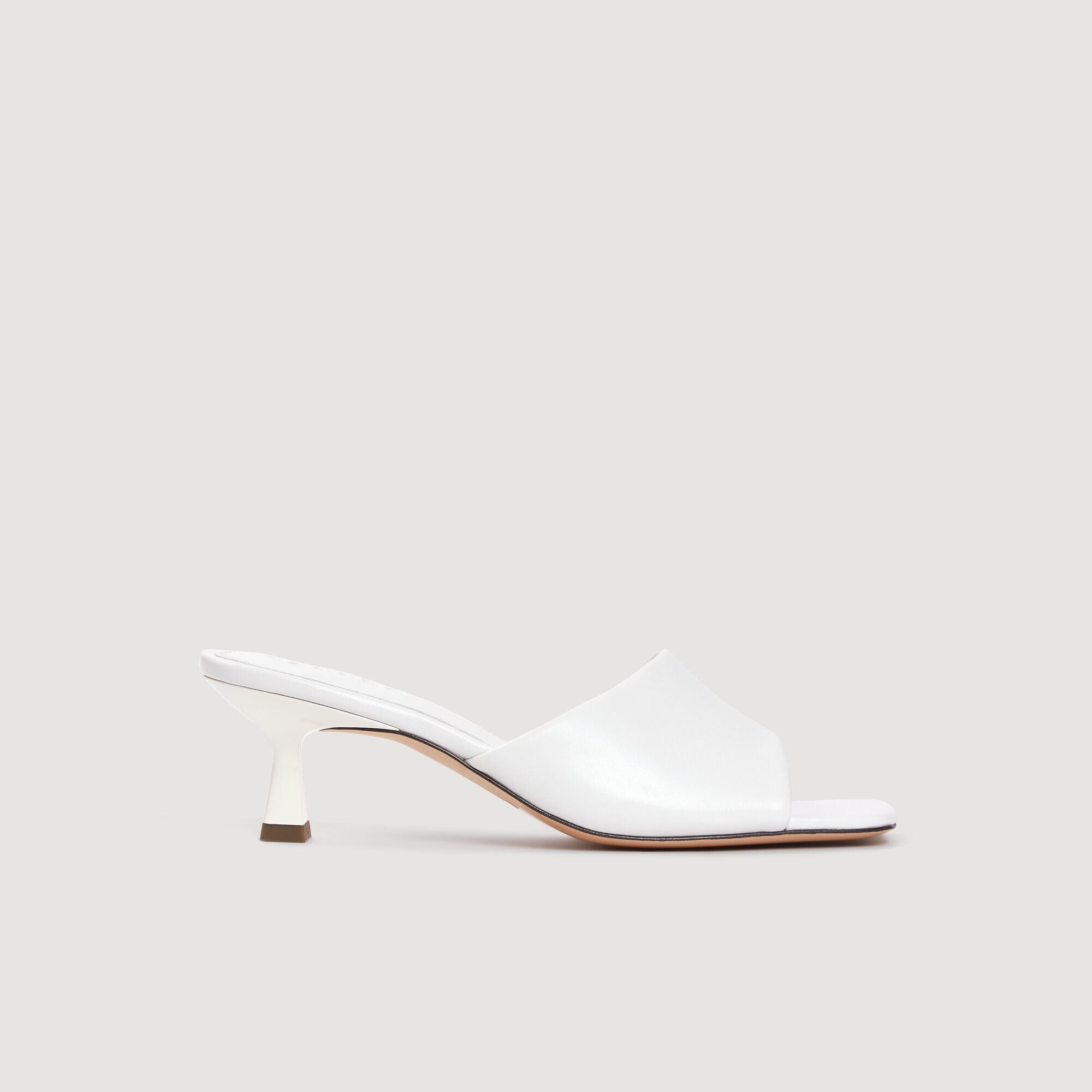 Glattes Leder-Pumps mit Absatz
