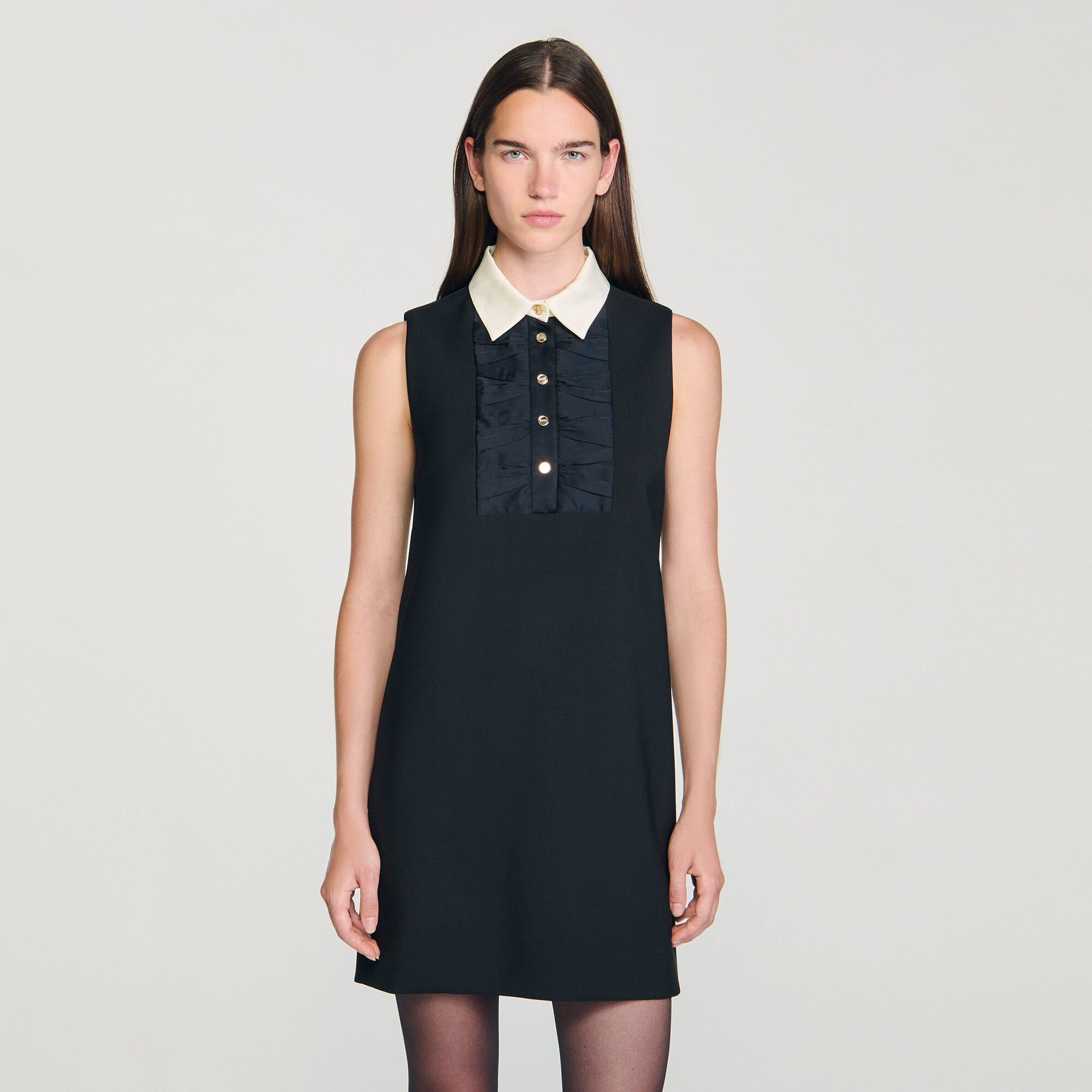 Kleid mit Kontrastkragen
