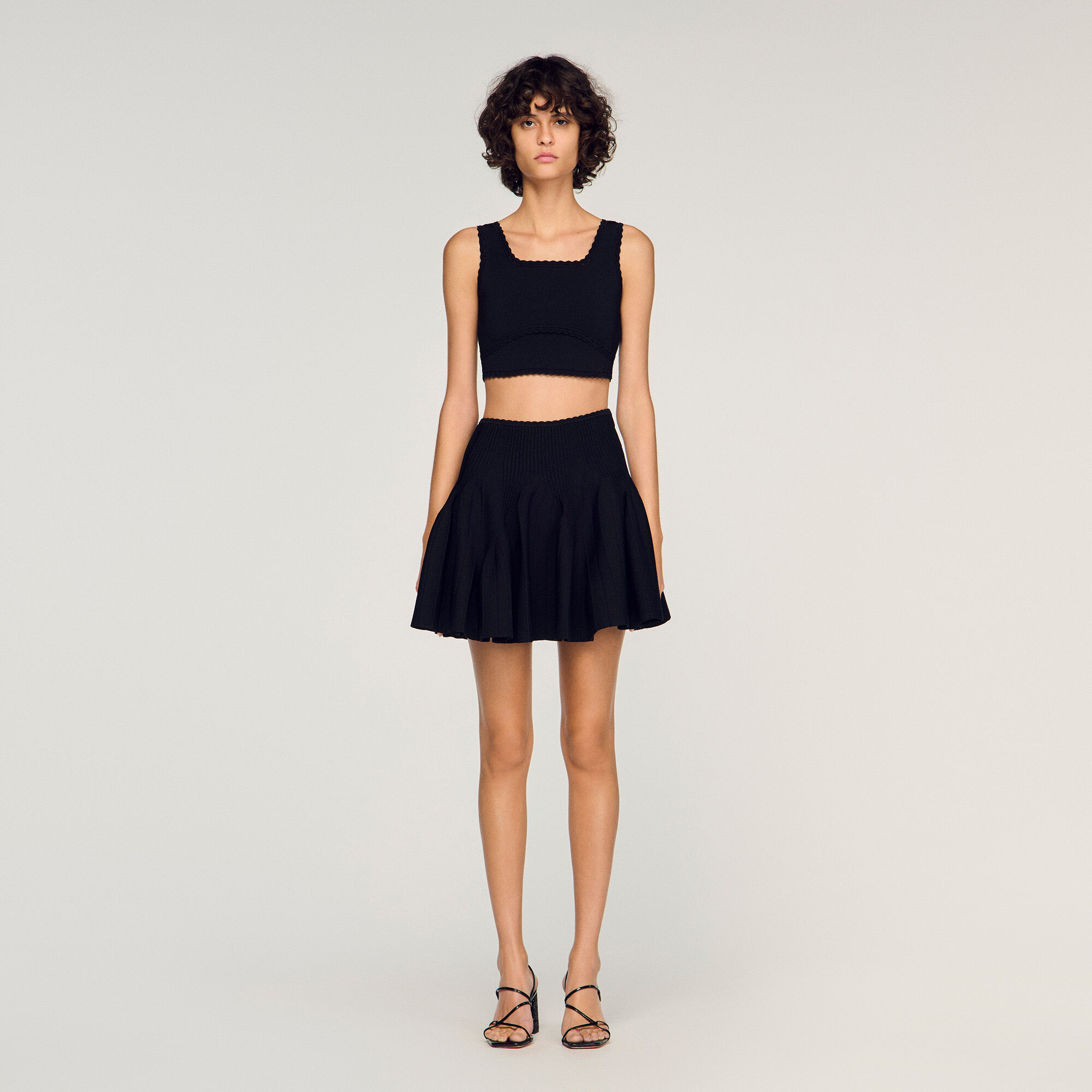 Minikleid aus Strick mit Godet