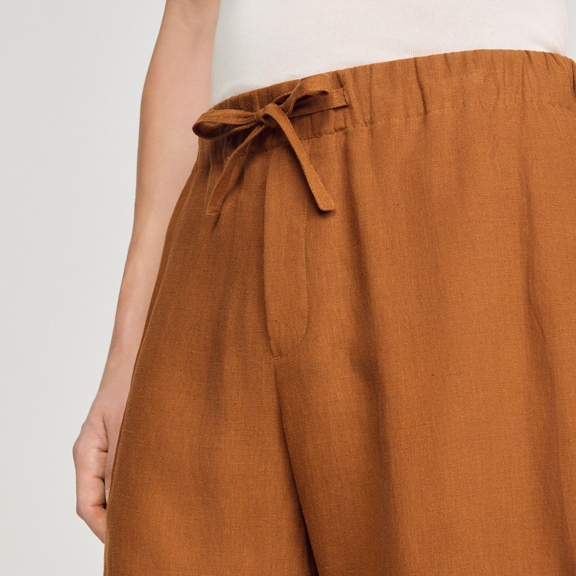 Hose aus Leinen mit elastischer Taille