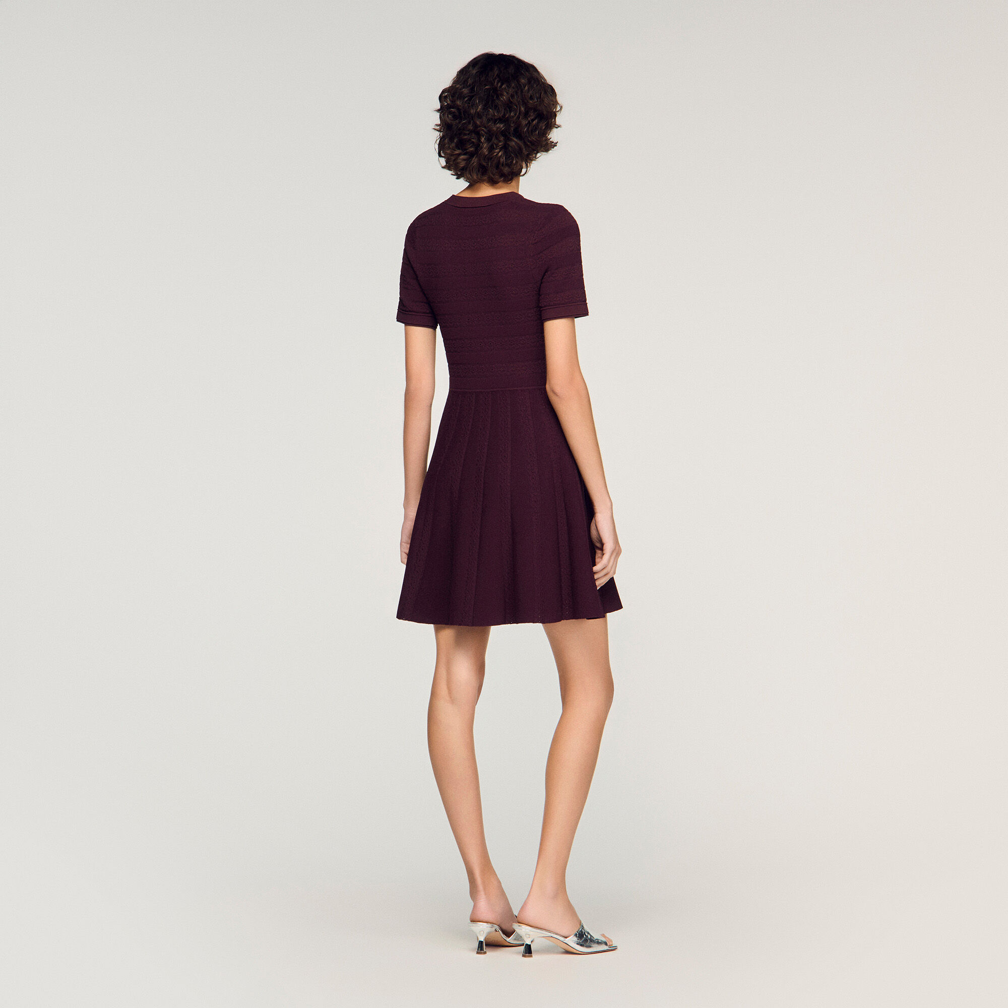 Minikleid aus Strick mit Blumenmuster