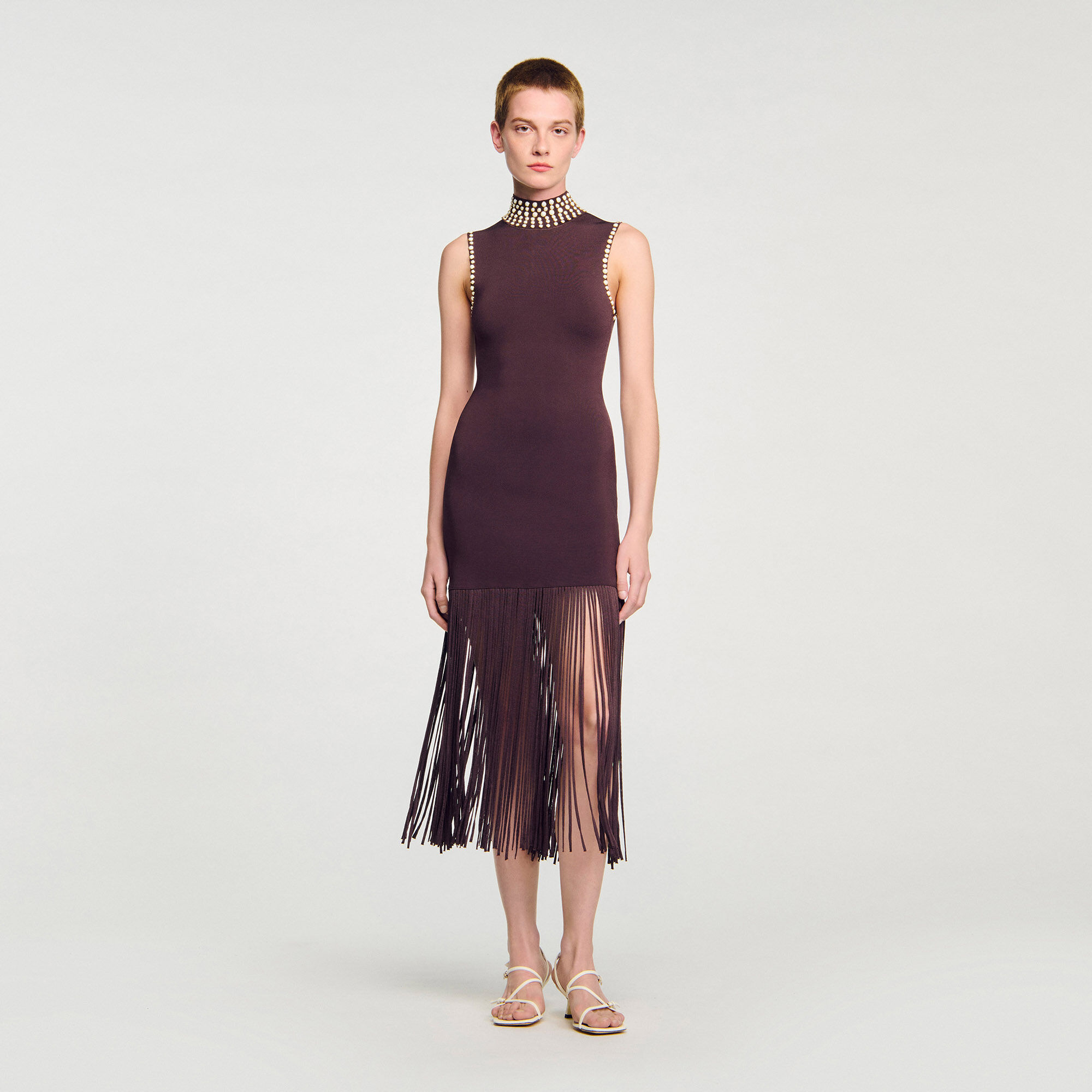 Gestricktes Midi-Kleid mit Fransen