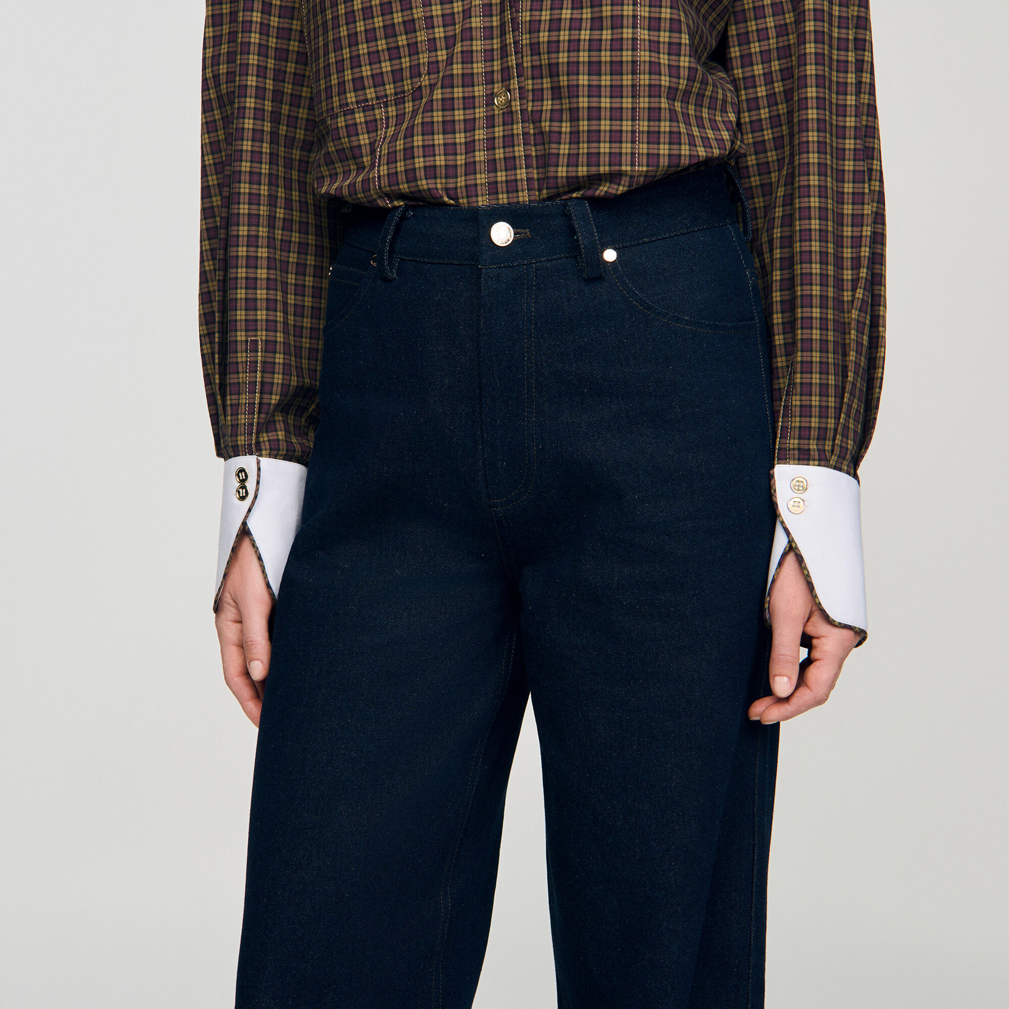 Weite Hose aus grob gewebtem Denim