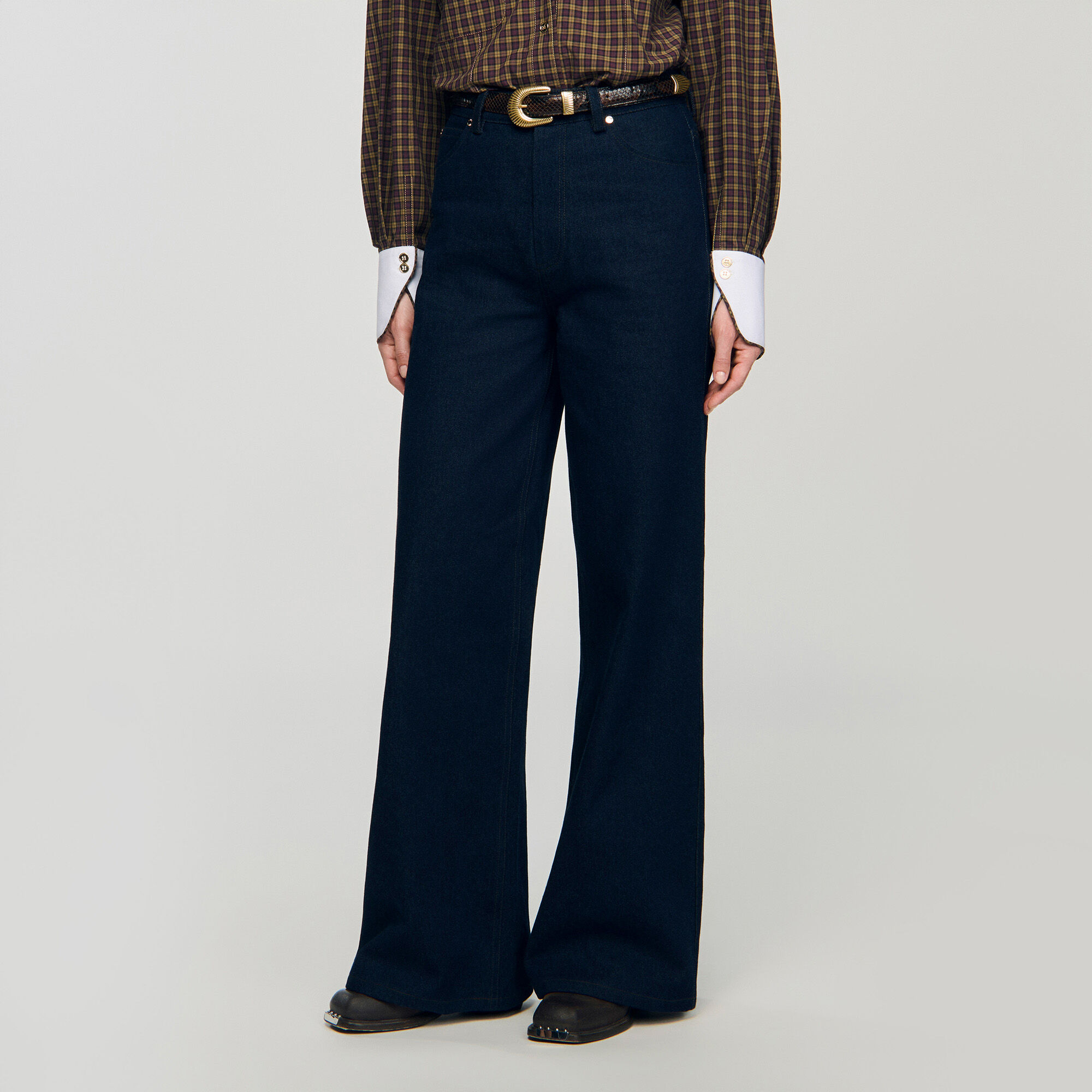 Weite Hose aus grob gewebtem Denim