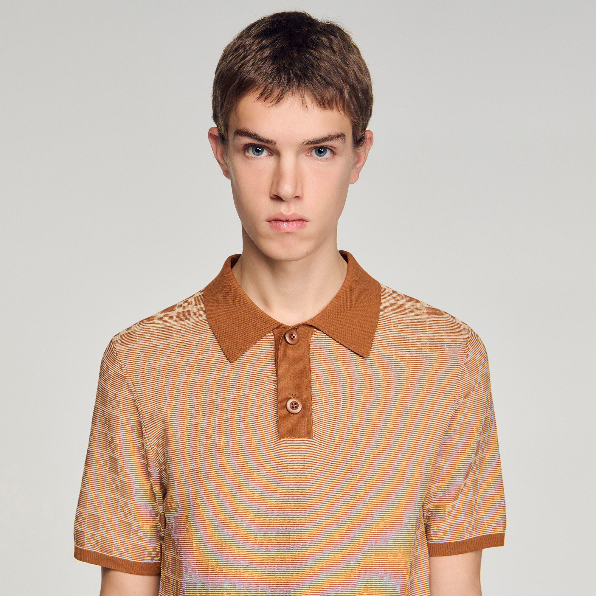 Polo-Shirt mit quadratischem Cross-Design