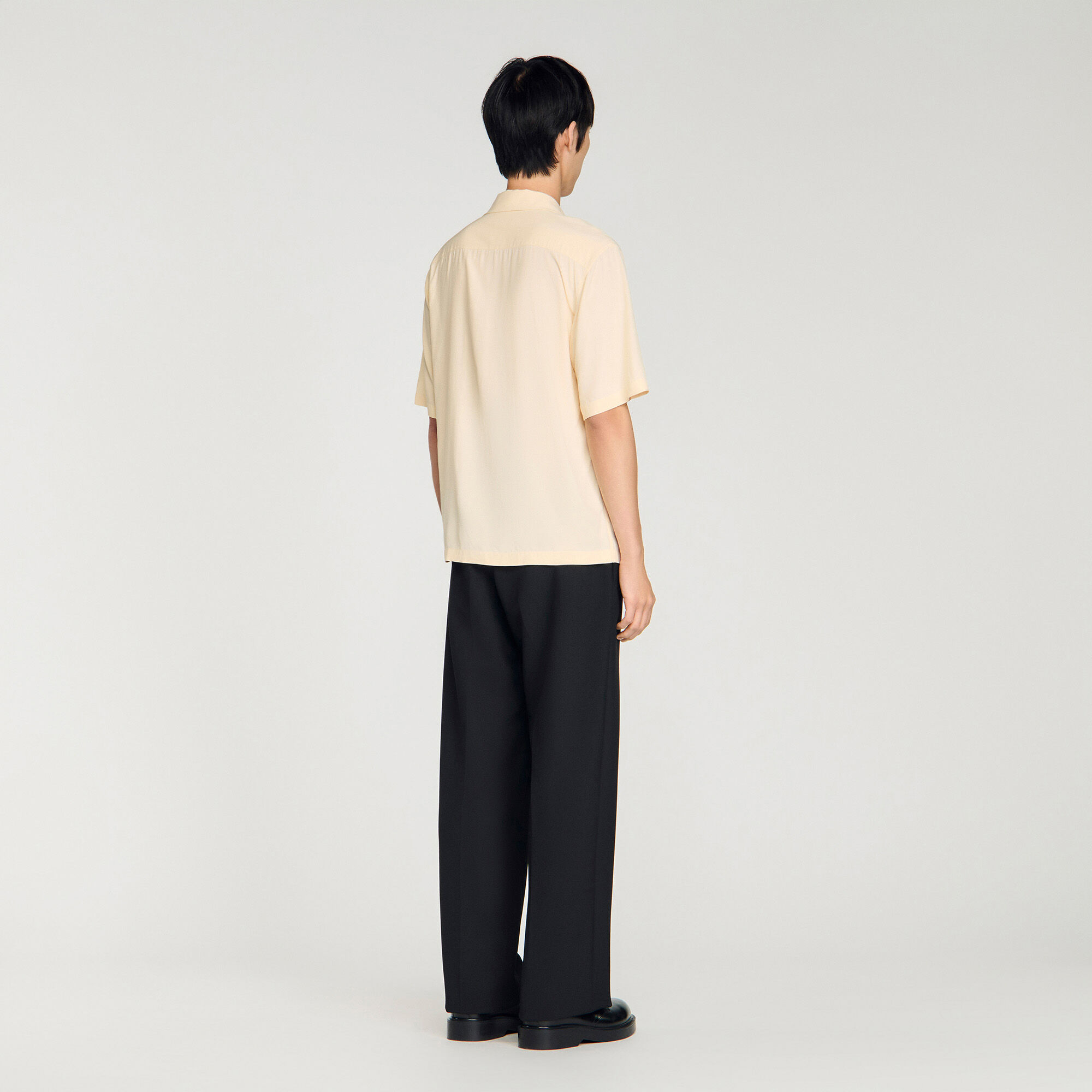 Gesticktes Pferd, lockeres Shirt