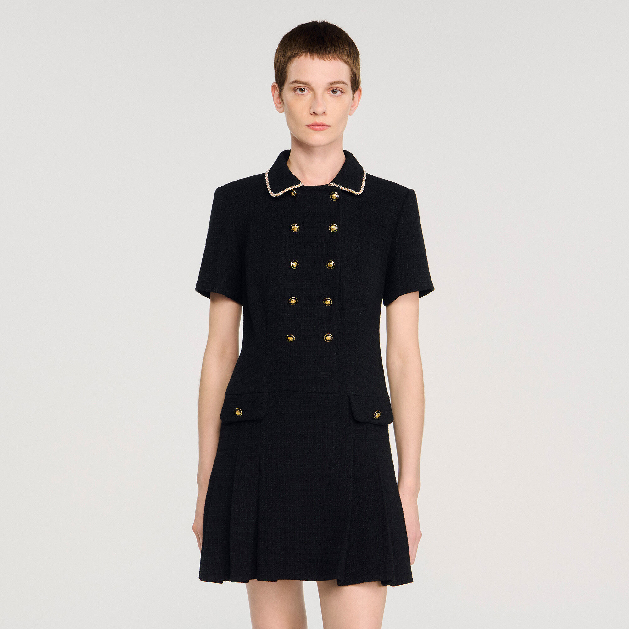 Mini-Kleid aus Tweed mit Knöpfen
