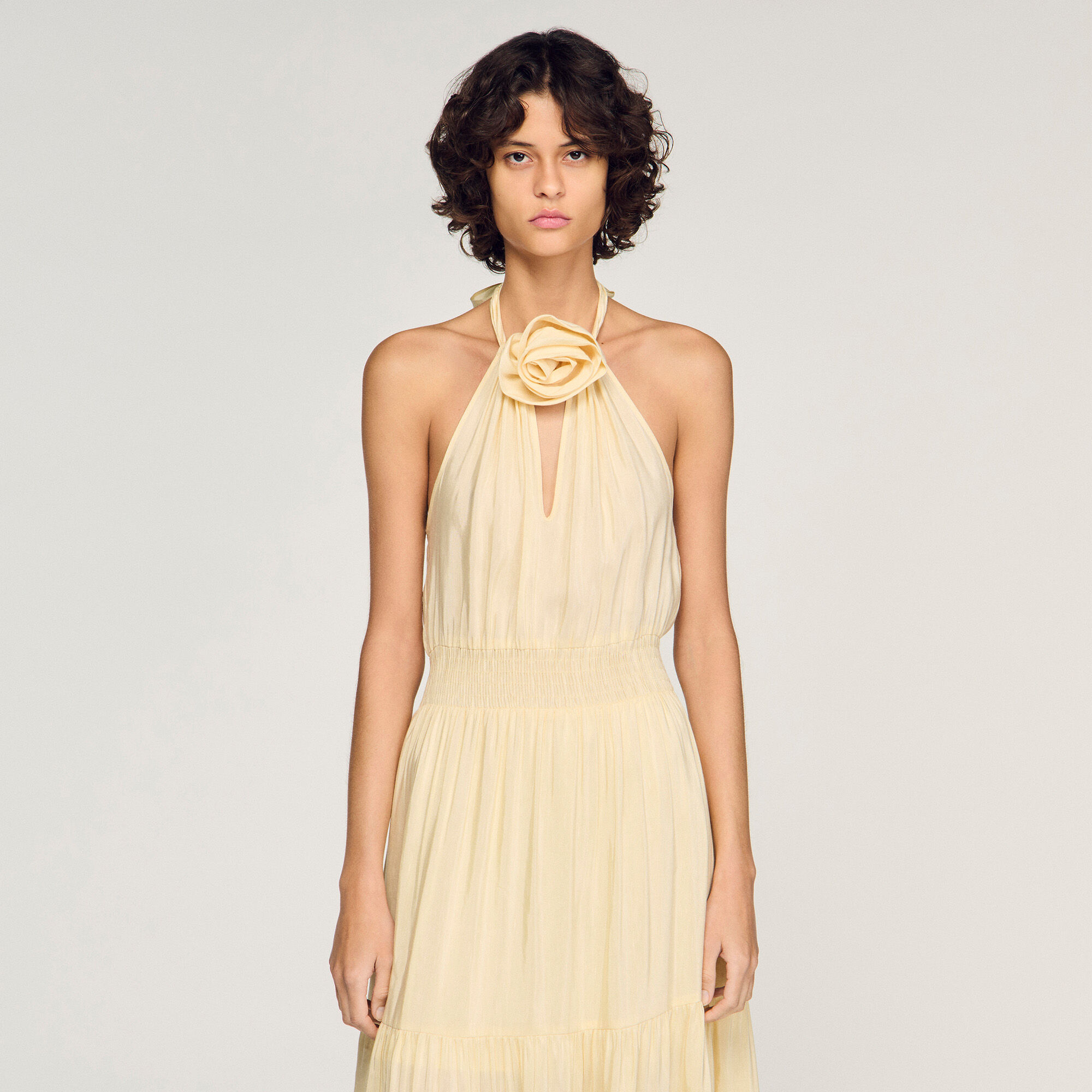 Blumiger Hals Leinen Maxikleid