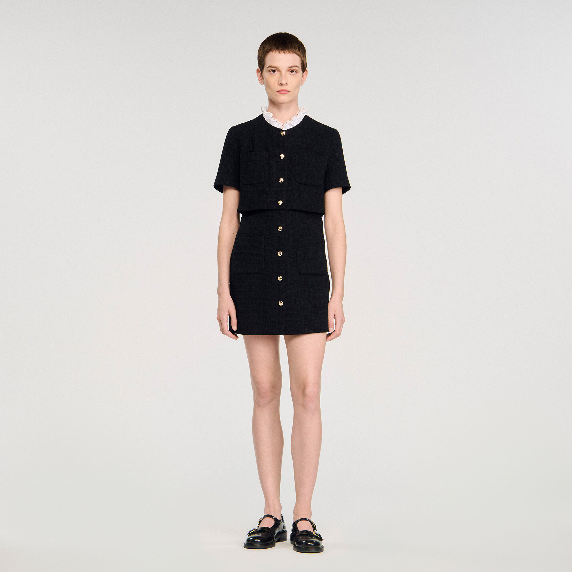 Mini-Kleid mit abnehmbarem Kragen