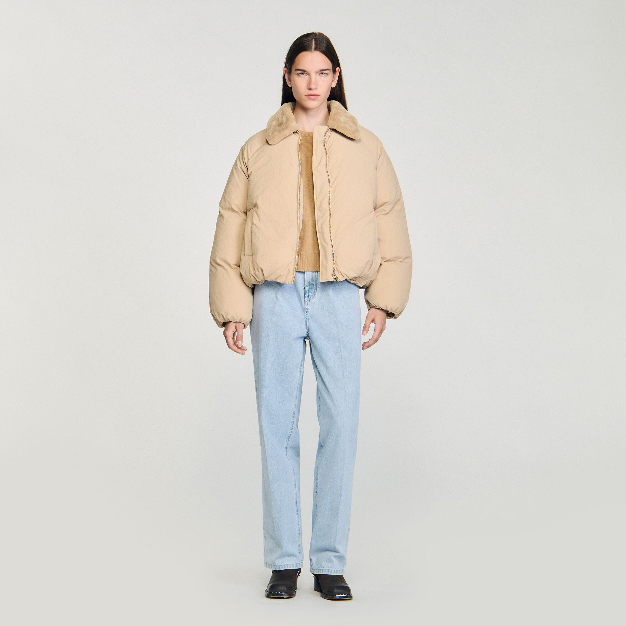 Pufferjacke mit Faux-Schafrand