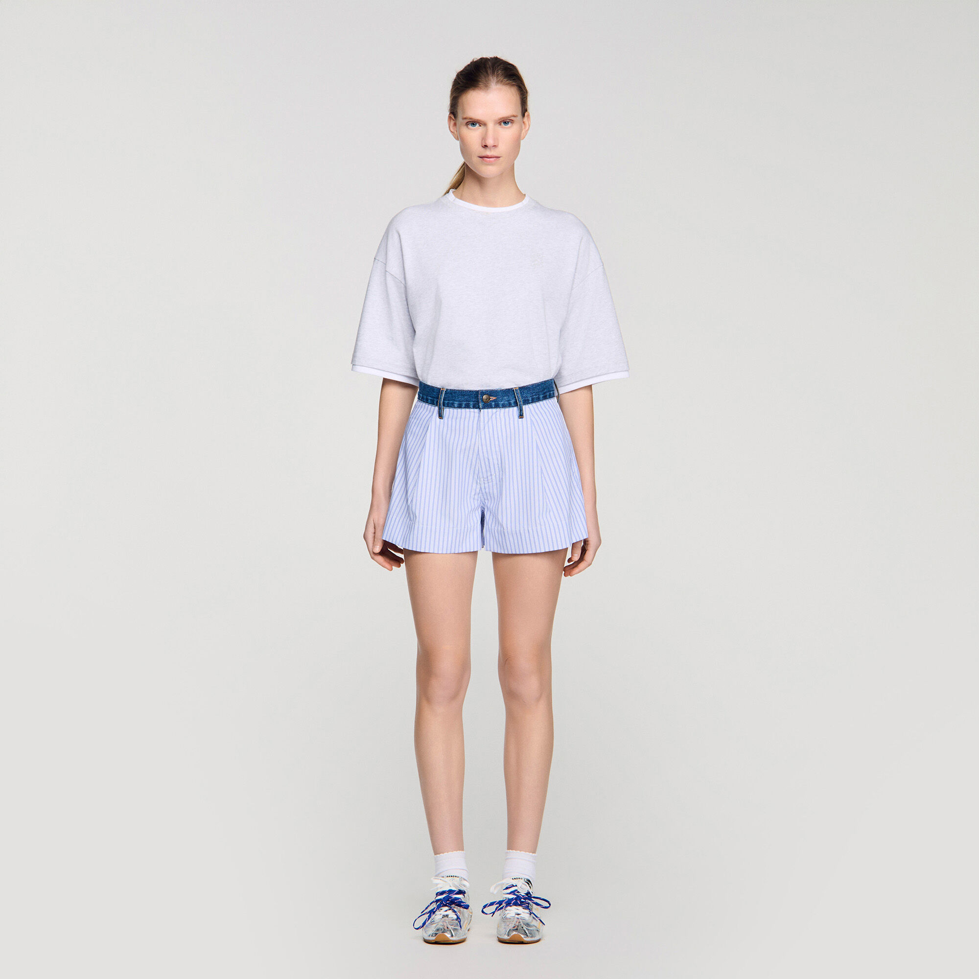 Gestreifte Shorts mit Jeans-Details