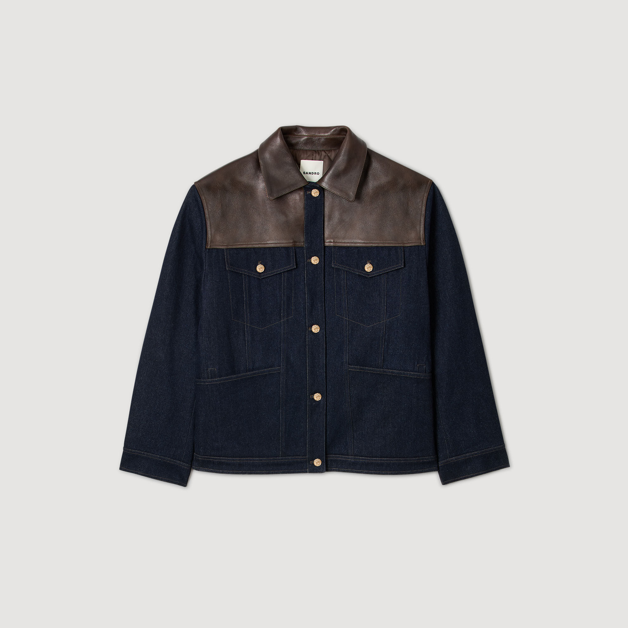 Denim- und Lederjacke