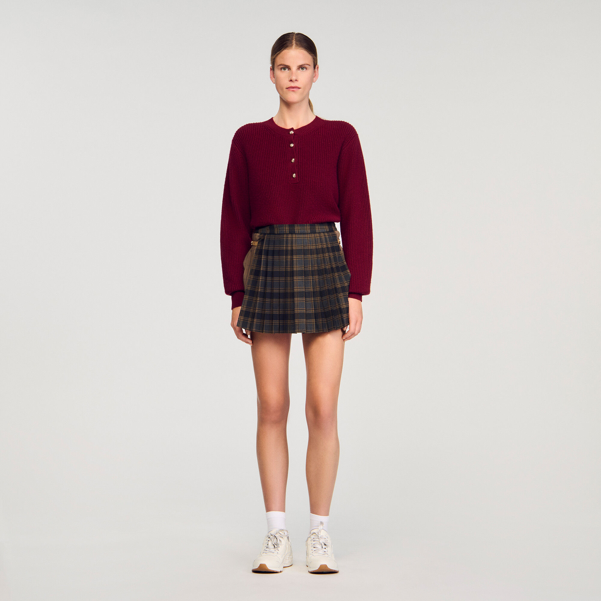 Woll- und Kaschmirknopf-Pullover