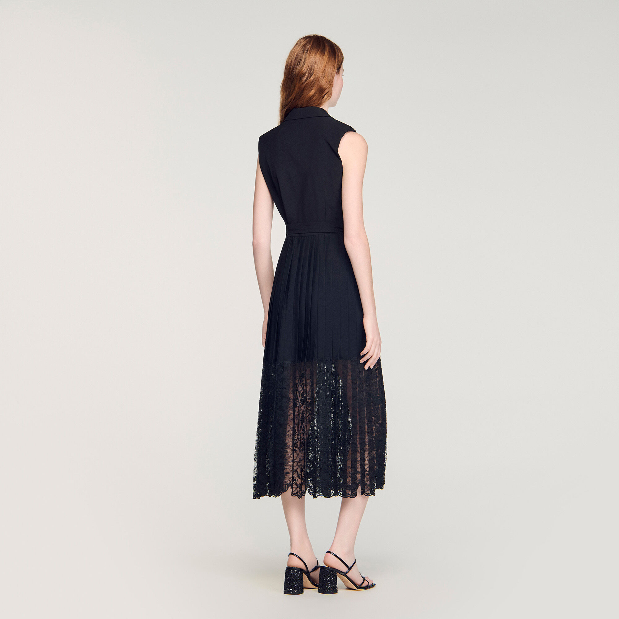 Midi-Kleid mit Spitzenkragen