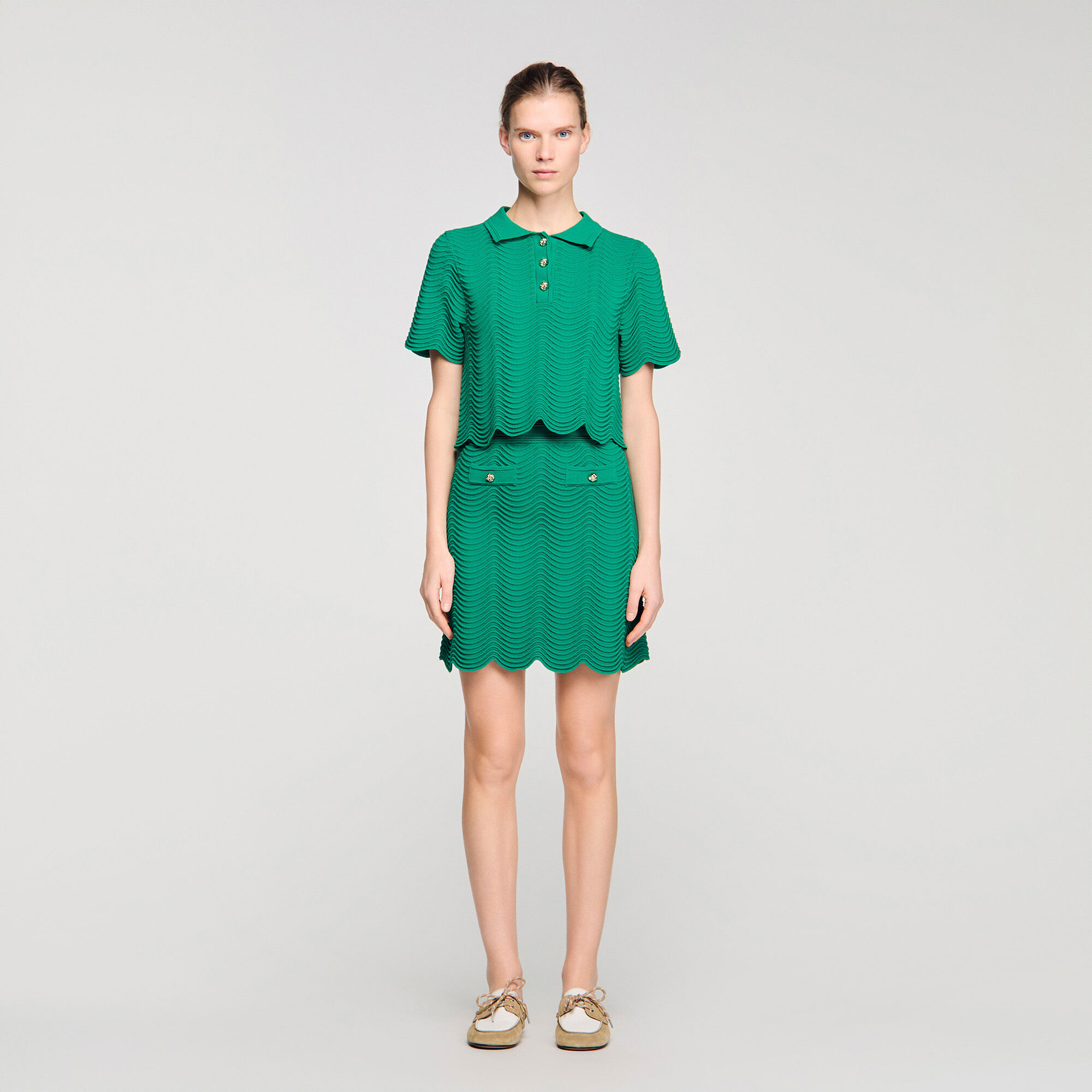 Minikleid aus Strick mit Dekoration