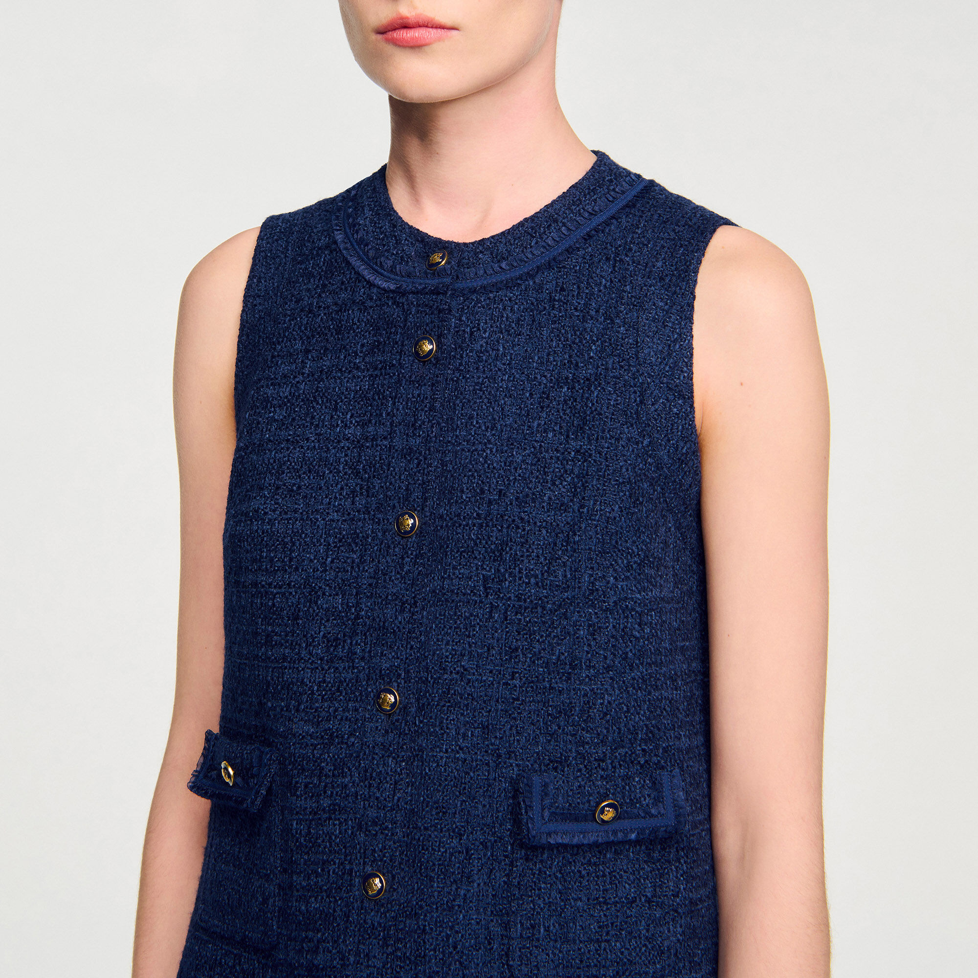 Goldknopf-Mini-Tweed-Kleid