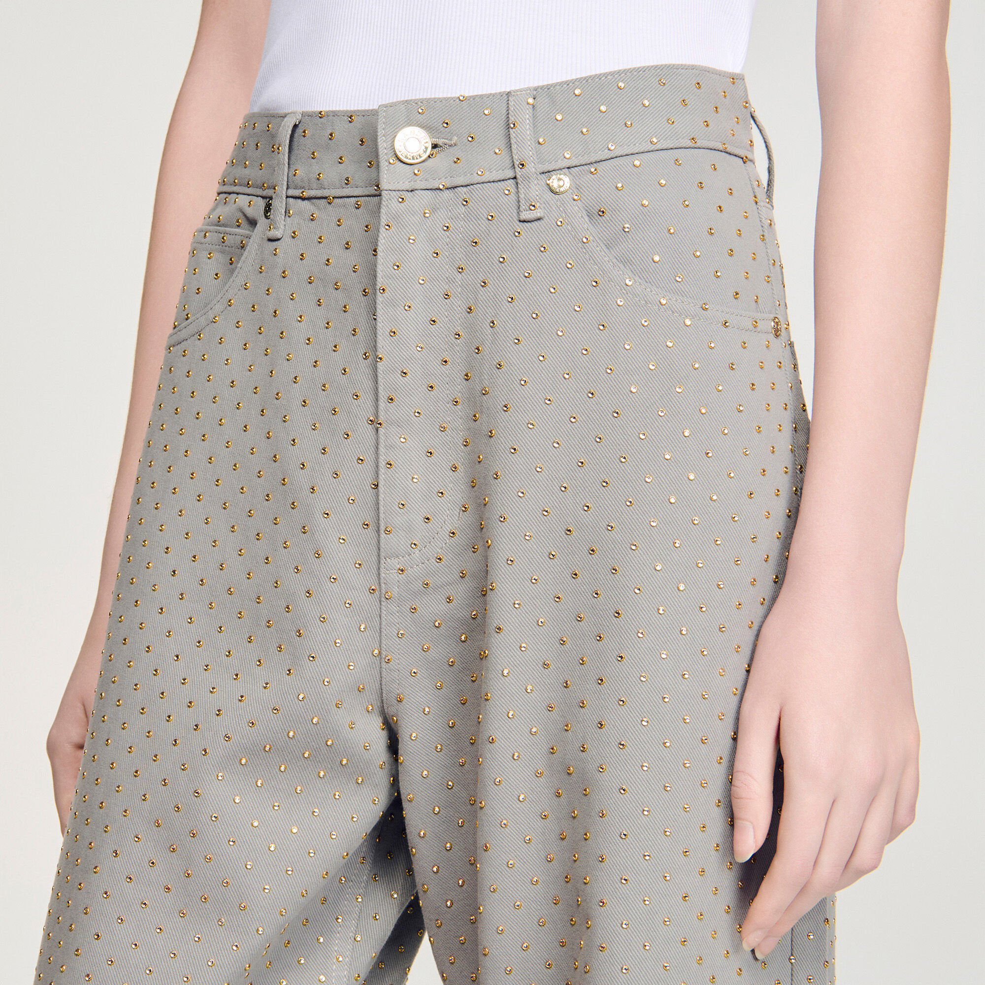 Jeans mit Strassverzierung